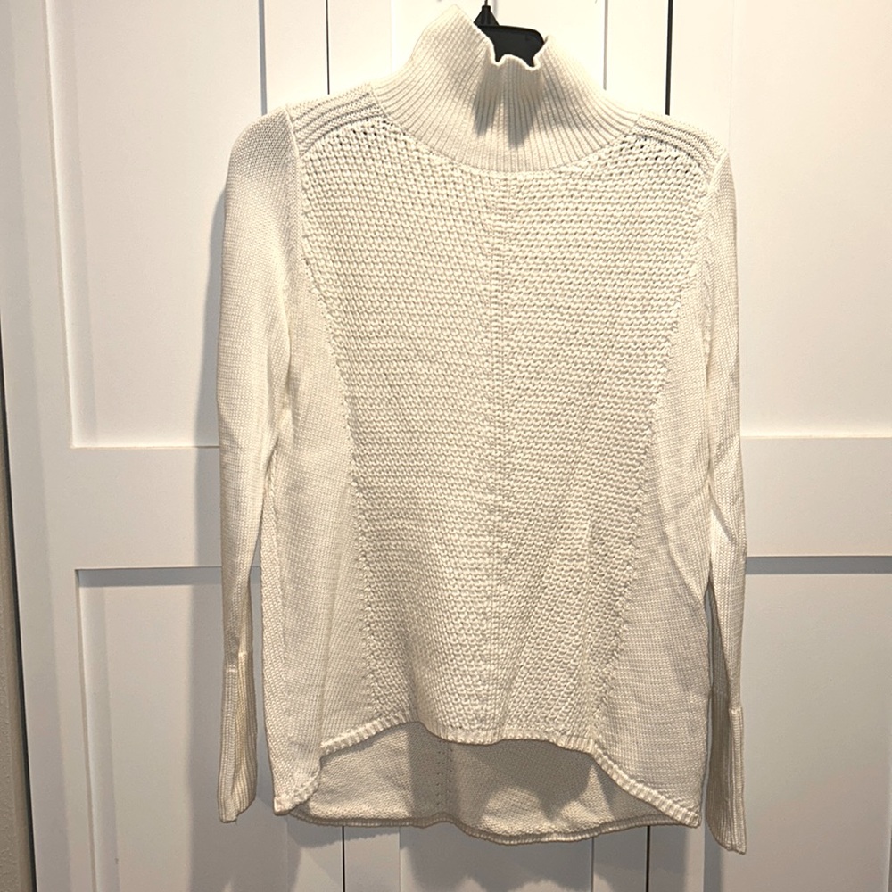 NWT WHBM sz S off white sweater